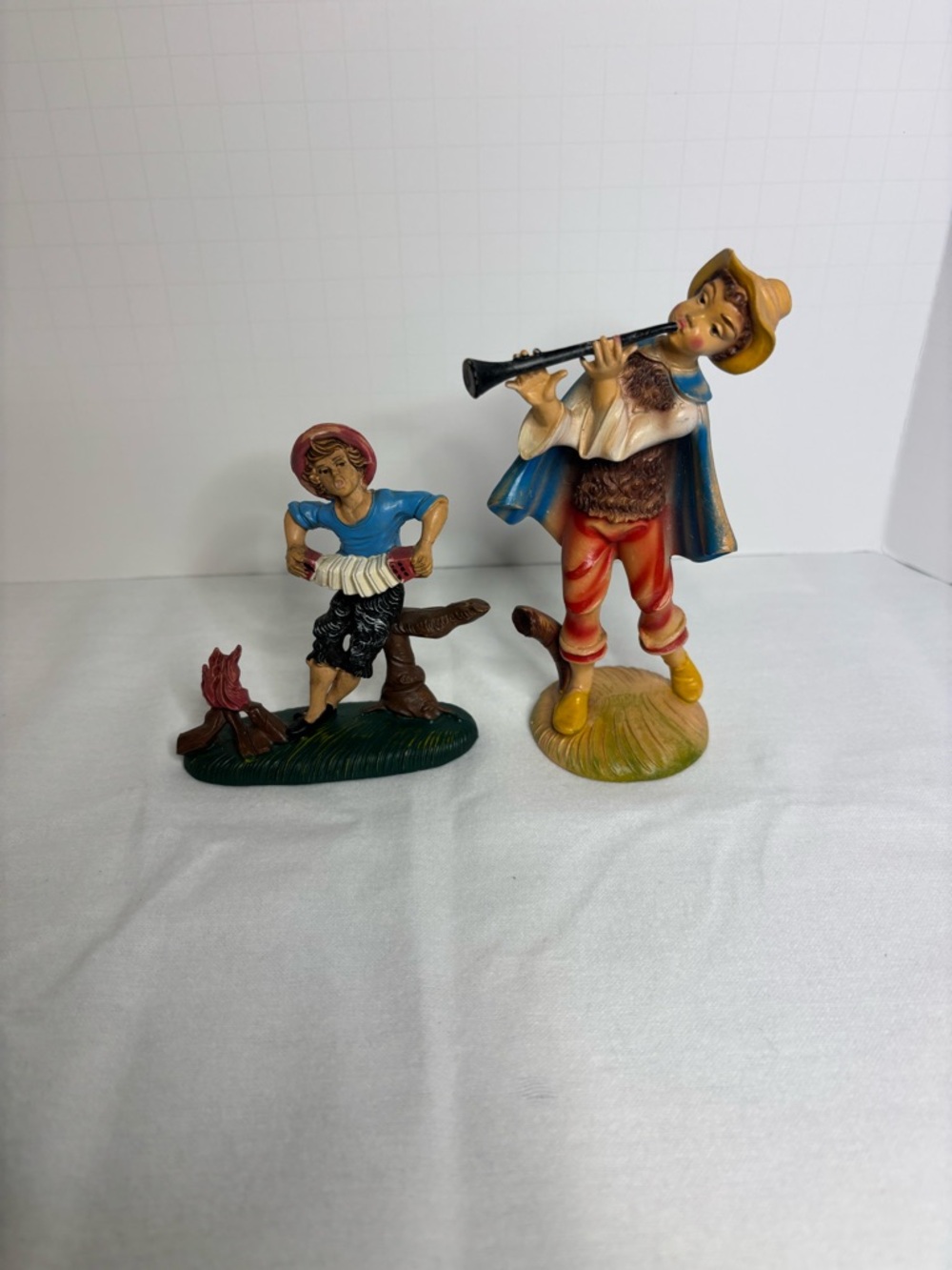 Montecatini Italian Depose Resin Horn Piper Player and Accordion Player